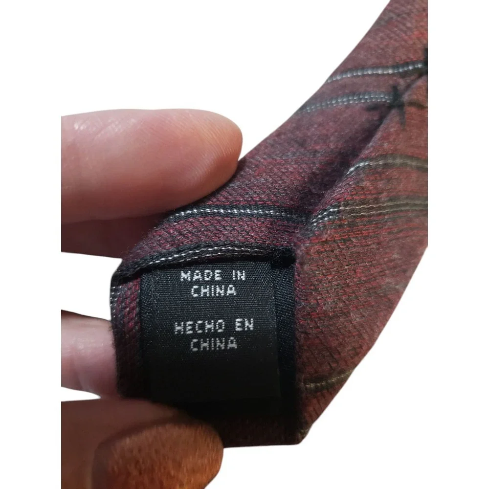 Kenneth Cole New York Mens Tie Necktie Designer Burgundy Black White Stripe‎
